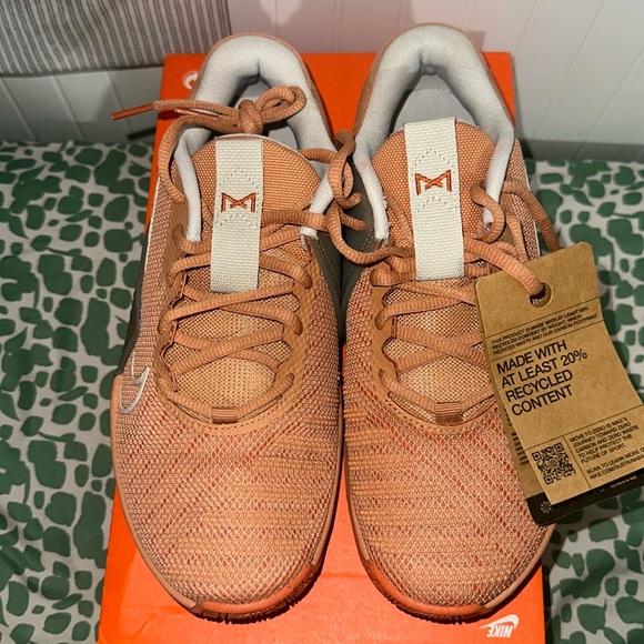 Nike Brown Athletic Training Shoes with Mesh Upper - Picture 2 of 3